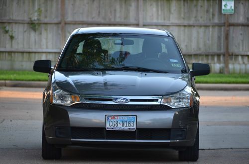 2011 ford focus se sedan 4-door 2.0l