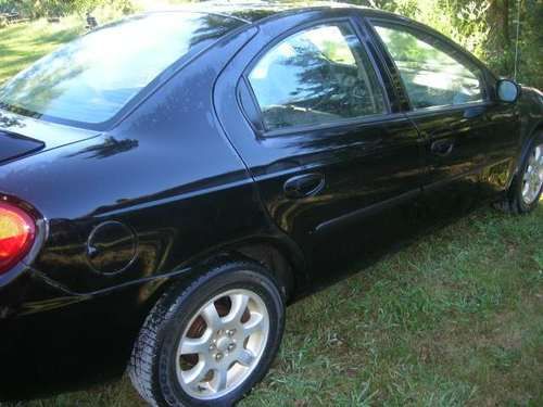 2004 dodge neon sxt 2.2 motor with 5 speed standard transmission 35+mpg