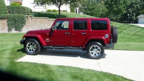 2012 jeep wrangler unlimited sahara sport utility 4-door 3.6l