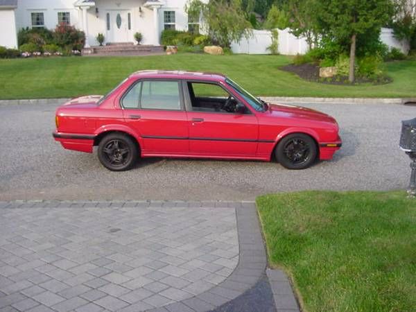 1989 bmw e30 325i {runs/drives} - $1700 