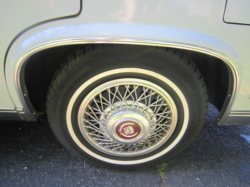 1988 Cadillac DeVille Base Sedan 4-Door 4.5L, image 8