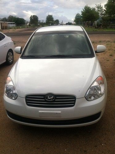 2010 hyundai accent gls sedan 4-door 1.6l