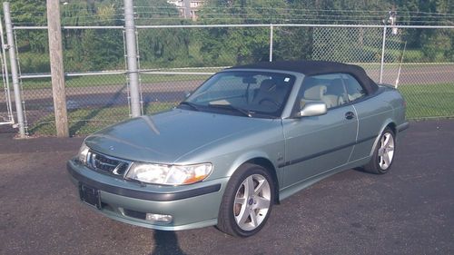2002 saab 9-3 se convertible 2-door 2.0l  good condition only 65k miles!