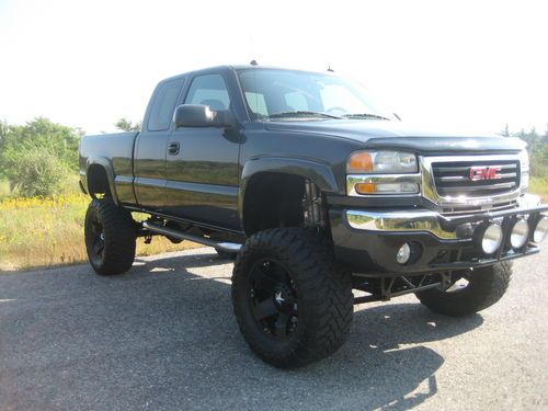 2005 gmc 2500 4x4 extended cab lifted bad boy