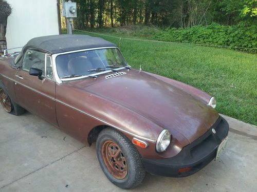 1979 mgb runs! barn find. 43000 original miles. paperwork. 90 percent original!