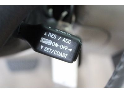 SE 3.3L CD Front Wheel Drive Engine Immobilizer Tires - Front All-Season ABS A/C, US $9,500.00, image 26