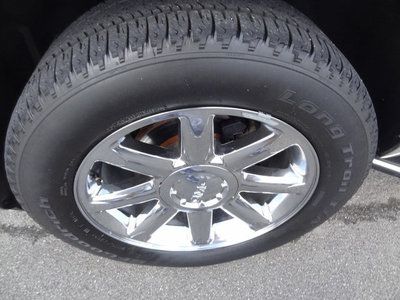 Dena AWD SUV 6.2LT Engine Auto Leather Heated Seats Power Sunroof 0 Accidents, image 9