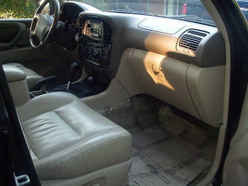 1999 Toyota Land Cruiser Base Sport Utility 4-Door 4.7L, image 3