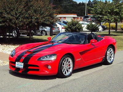 2004 dodge viper srt-10 conv. / 505hp v10 - low miles - like new - clean - fast!