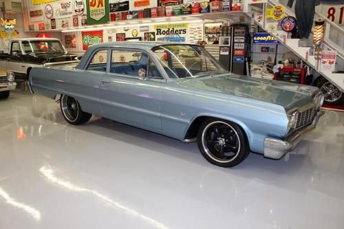 1964 chevy belair nice car 350 motor 4 speed 18 + 20'' wheels
