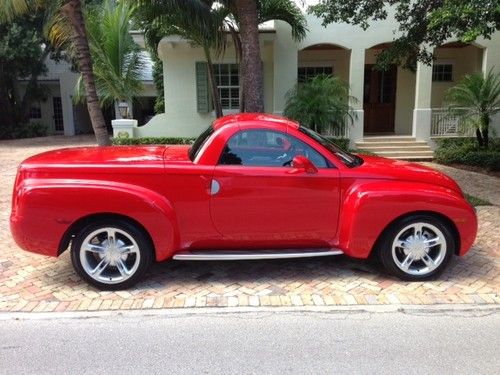 2003 chevrolet ssr base convertible 2-door 5.3l