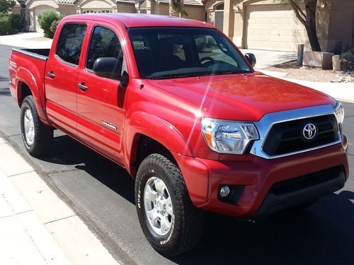 2013 toyota tacoma 4x4 w/ rear diff locker. one owner, clean carfax, non-smoker