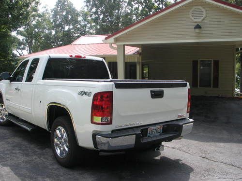 2013 gmc sierra 1500 sle extended cab pickup 4-door 5.3l white 4x4 like new