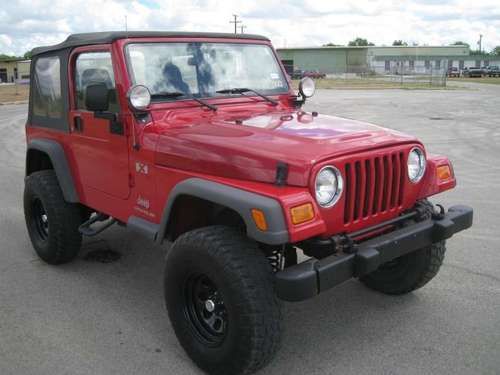 2005 jeep wrangler x - 6-speed - lifted - only 59,000 miles - your search ends!