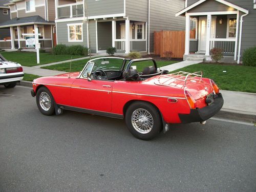 1979 MG MGB sports car Vermillion Red wire wheel convertible, image 2