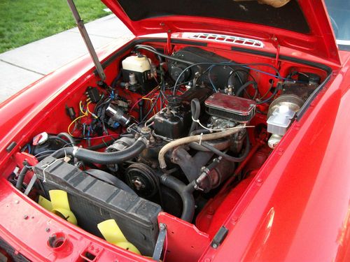 1979 MG MGB sports car Vermillion Red wire wheel convertible, image 14