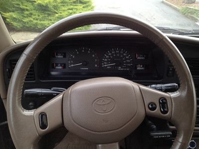 SR5 V6, 5 Speed Manual, 4X4, Moon Roof, Leather, Toyo Tires, image 13