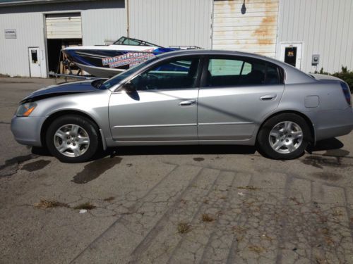 2003 nissan altima s 2.5l, damaged, clean title, rebuildable, not salvage