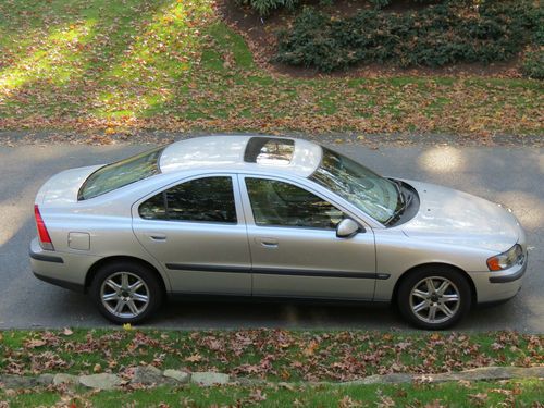 2002 volvo s60 - low mileage and great condition