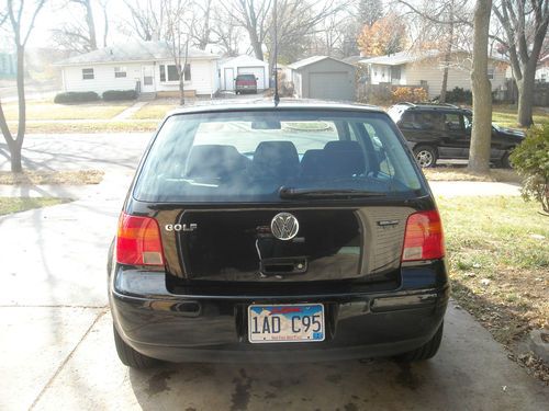 2004 volkswagen golf gls hatchback 4-door 2.0l