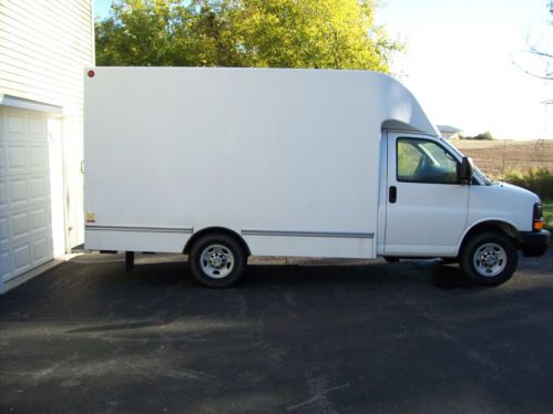 2010 chevrolet express rwd 3500 139&#034; wb work van cube cut away utility