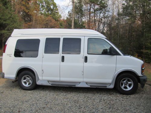 1999 chevy g1500 conversion van high top, great condition!! new transmission!!!