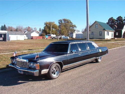 Rare vintage 1974 6 door chrysler new yorker