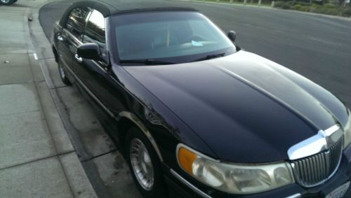 1999 Lincoln Town Car Executive Sedan 4-Door 4.6L, US $1,800.00, image 2