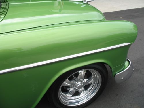 1955 Chevrolet Bel Air 350 A/C leather 4 wheel disc brakes Rotisserie Restored, image 2
