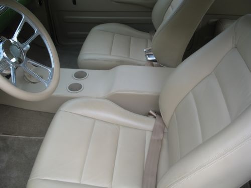 1955 Chevrolet Bel Air 350 A/C leather 4 wheel disc brakes Rotisserie Restored, image 10