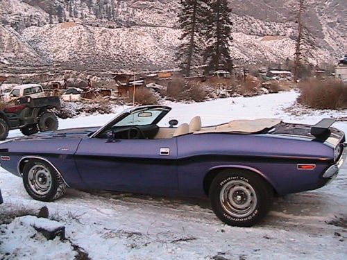 1970 dodge challenger hemi plum crazy convertable