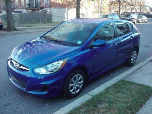 No reserve! xm radio, mp3 and ipod, cd, all power options, gets over 40 mpg&#039;s!!!