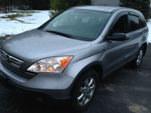 2007 honda crv, auto transmission, 4 cylinder, sunroof, runs and drive greate