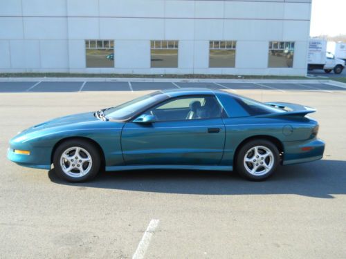 1994 pontiac firebird trans am coupe 2-door 5.7l / 6 speed manual transmission