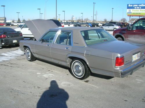 1991 ford crown victoria one owner 52000 miles perfect.