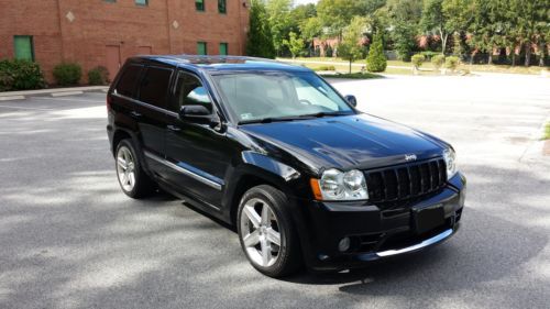 2007 srt-8 40,700mi