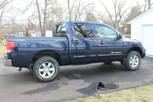 New 2012 nissan titan sv crew cab pick up 4 door