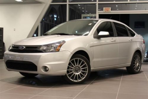 2011 ford focus ses sunroof sync  one owner