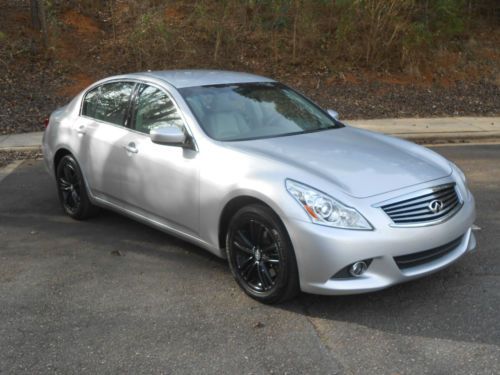 2011 infiniti g37 x sedan 4-door 3.7l low reserve, excellent condition, flawless