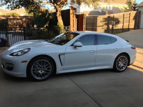 2013 porsche panamera s hatchback 4-door 4.8l