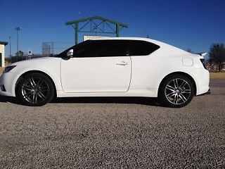 2011 scion tc base coupe 2-door 2.5l