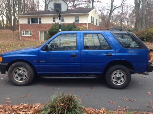 1996 isuzu rodeo, 2 sets of wheels, custom paint.