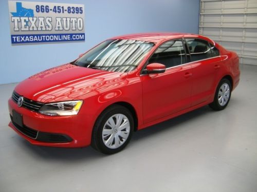 We finance! 2013 volkswagen jetta se sedan automatic a/c leather 20k texas auto