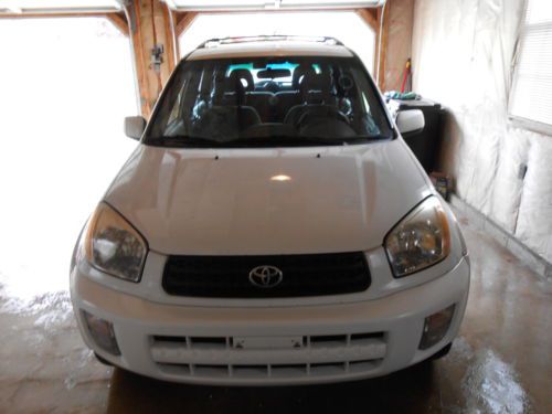 2002 toyota rav4 base sport utility 4-door 2.0l