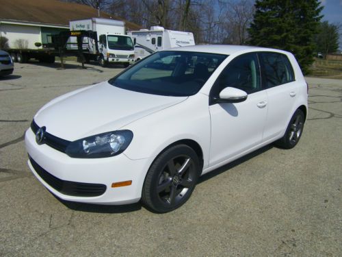 Repo! 2012 vw volkswagen golf 4 door auto 5cyl low miles clean!