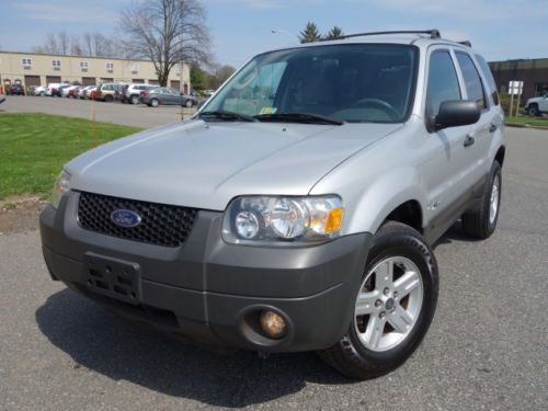 Ford escape hybrid 4wd gas saver clean free autocheck no reserve