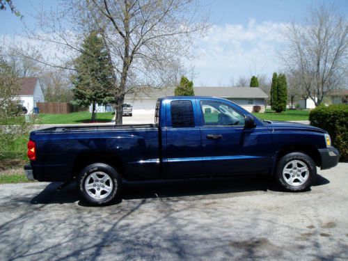 2005 dodge dakota slt extended cab pickup 4-door 3.7l