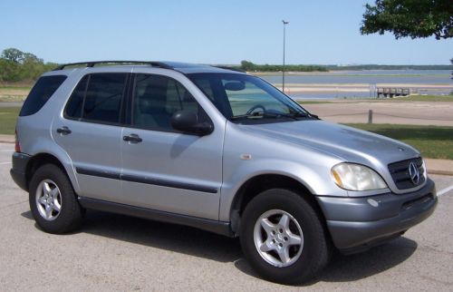 1998 mercedes benz ml320 4 wheel drive - low miles spotless vehicle - loaded
