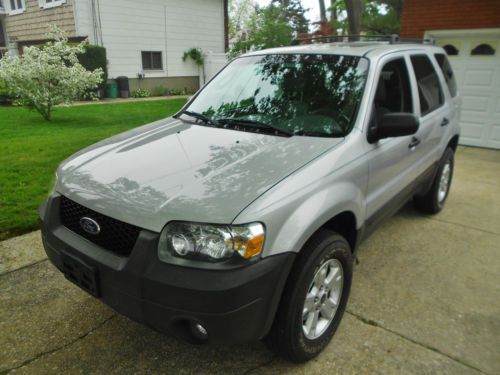 2005 ford escape xlt sport utility 4-door 3.0l