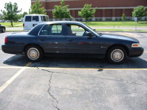 2001 Ford Crown Victoria CNG Police Interceptor, image 5